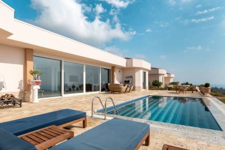 Bungalowvilla mit Panoramablick auf das Meer. 