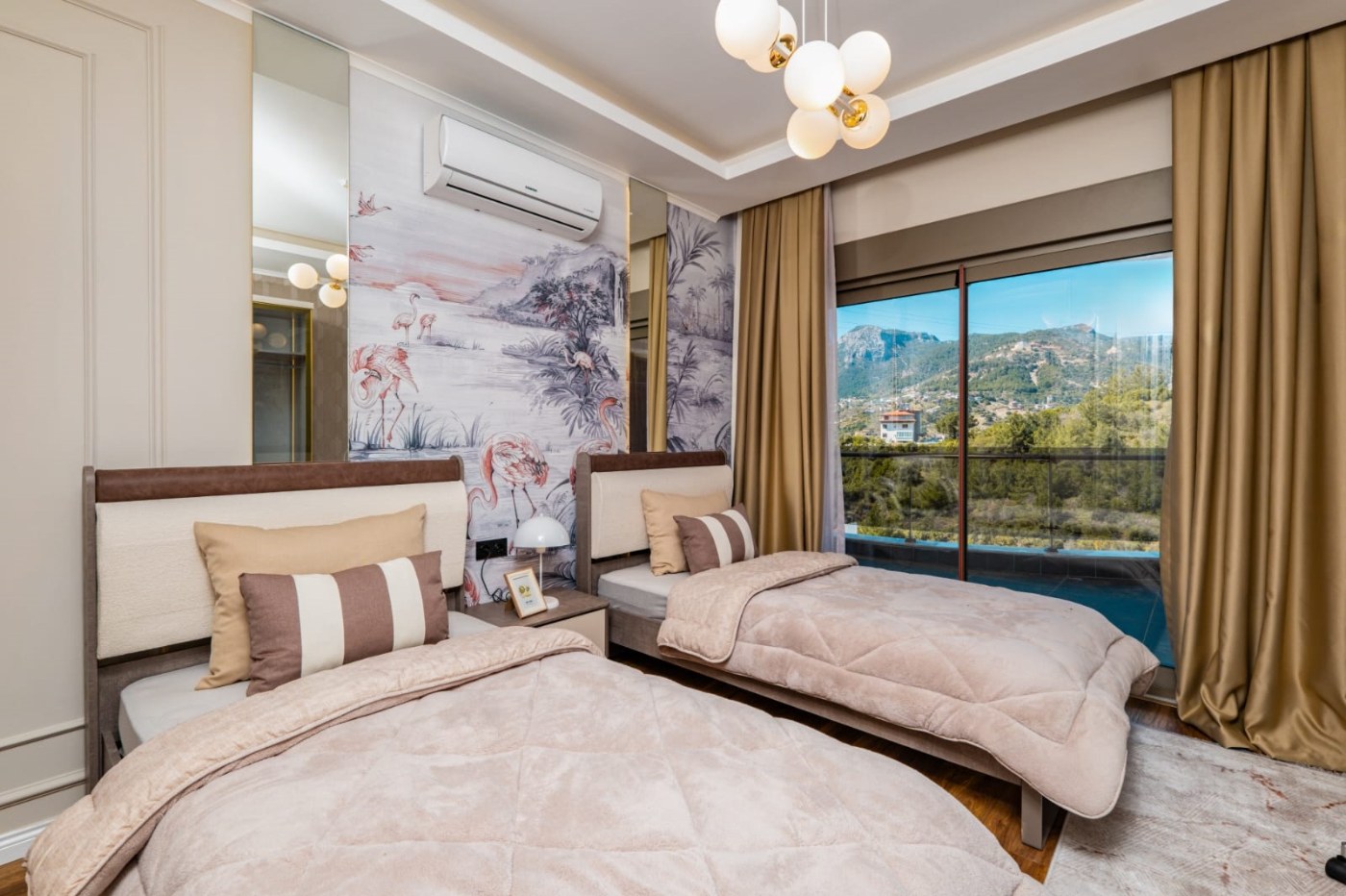 <p><font dir="auto" style="vertical-align:inherit"><font dir="auto" style="vertical-align:inherit">Продается просторная новая вилла, меблированная и обордованная. Если вы смотрите видео, смотрите видео.</font></font></p>

<p><font dir="auto" style="vertical-align:inherit"><font dir="auto" style="vertical-align:inherit">Четыре виллы расположены вплотную друг к другу, больше никакой информации, полностью независимо.</font></font></p>

<p><font dir="auto" style="vertical-align:inherit"><font dir="auto" style="vertical-align:inherit">Виллы и курорты. Площадь 250 м&sup2;.</font></font></p>

<p><font dir="auto" style="vertical-align:inherit"><font dir="auto" style="vertical-align:inherit">Частный бассейн, сад и парковка.</font></font></p>

<p><font dir="auto" style="vertical-align:inherit"><font dir="auto" style="vertical-align:inherit">Во-первых, от него нет и следа.</font></font></p>

<p><font dir="auto" style="vertical-align:inherit"><font dir="auto" style="vertical-align:inherit">В природе, сосновых лесах и чистом воздухе.</font></font></p>

<p><font dir="auto" style="vertical-align:inherit"><font dir="auto" style="vertical-align:inherit">Это первое место, где его можно использовать. Пирод.</font></font></p>

<p><font dir="auto" style="vertical-align:inherit"><font dir="auto" style="vertical-align:inherit">Прежде всего, прежде всего, граждансство.</font></font></p>

<p><font dir="auto" style="vertical-align:inherit"><font dir="auto" style="vertical-align:inherit">Общая стоимость виллы: 495 000 евро.</font></font></p>

<p><font dir="auto" style="vertical-align:inherit"><font dir="auto" style="vertical-align:inherit">Общая стоимость вилл: 560 000 евро.</font></font></p>

<p><font dir="auto" style="vertical-align:inherit"><font dir="auto" style="vertical-align:inherit">Для получения гражданства предусмотрены дополнительные расходы.</font></font></p>

