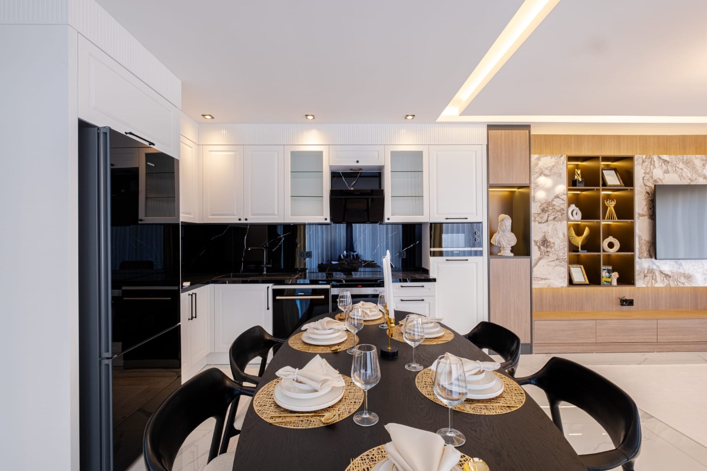 <p><font dir="auto" style="vertical-align:inherit"><font dir="auto" style="vertical-align:inherit">Продается просторная новая вилла, меблированная и обордованная. Если вы смотрите видео, смотрите видео.</font></font></p>

<p><font dir="auto" style="vertical-align:inherit"><font dir="auto" style="vertical-align:inherit">Четыре виллы расположены вплотную друг к другу, больше никакой информации, полностью независимо.</font></font></p>

<p><font dir="auto" style="vertical-align:inherit"><font dir="auto" style="vertical-align:inherit">Виллы и курорты. Площадь 250 м&sup2;.</font></font></p>

<p><font dir="auto" style="vertical-align:inherit"><font dir="auto" style="vertical-align:inherit">Частный бассейн, сад и парковка.</font></font></p>

<p><font dir="auto" style="vertical-align:inherit"><font dir="auto" style="vertical-align:inherit">Во-первых, от него нет и следа.</font></font></p>

<p><font dir="auto" style="vertical-align:inherit"><font dir="auto" style="vertical-align:inherit">В природе, сосновых лесах и чистом воздухе.</font></font></p>

<p><font dir="auto" style="vertical-align:inherit"><font dir="auto" style="vertical-align:inherit">Это первое место, где его можно использовать. Пирод.</font></font></p>

<p><font dir="auto" style="vertical-align:inherit"><font dir="auto" style="vertical-align:inherit">Прежде всего, прежде всего, граждансство.</font></font></p>

<p><font dir="auto" style="vertical-align:inherit"><font dir="auto" style="vertical-align:inherit">Общая стоимость виллы: 495 000 евро.</font></font></p>

<p><font dir="auto" style="vertical-align:inherit"><font dir="auto" style="vertical-align:inherit">Общая стоимость вилл: 560 000 евро.</font></font></p>

<p><font dir="auto" style="vertical-align:inherit"><font dir="auto" style="vertical-align:inherit">Для получения гражданства предусмотрены дополнительные расходы.</font></font></p>
