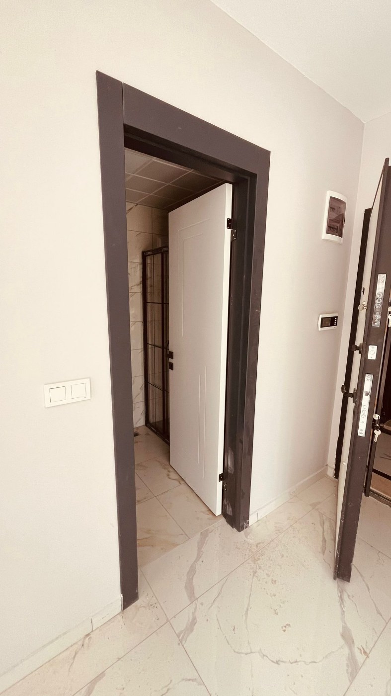 <p><font dir="auto" style="vertical-align:inherit"><font dir="auto" style="vertical-align:inherit">Продается. Авсаллар, Аланья. Квартира в новом доме в 1500 метрах от моря. Лучшие песчаные пляжи находятся в Авсалларе. Близость сосновых лесов и моря обеспечивает чистый, целебный воздух.</font></font></p>

<p><font dir="auto" style="vertical-align:inherit"><font dir="auto" style="vertical-align:inherit">Самый безопасный, спокойный и экологически чистый район.</font></font></p>

<p><font dir="auto" style="vertical-align:inherit"><font dir="auto" style="vertical-align:inherit">Новый жилой комплекс с бассейном. Сауна, турецкая баня, парковка, детские площадки, зона барбекю, охрана.</font></font></p>

<p><font dir="auto" style="vertical-align:inherit"><font dir="auto" style="vertical-align:inherit">Квартира на 3-м этаже. 1 гостиная с открытой кухней, 1 спальня, просторный балкон с видом на бассейн.</font></font></p>

<p><font dir="auto" style="vertical-align:inherit"><font dir="auto" style="vertical-align:inherit">Квартира полностью отделана, включает кухонный гарнитур и всю сантехнику.</font></font></p>

<p><font dir="auto" style="vertical-align:inherit"><font dir="auto" style="vertical-align:inherit">Новому владельцу нужно лишь купить мебель и бытовую технику и наслаждаться отдыхом на море.</font></font></p>

<p><font dir="auto" style="vertical-align:inherit"><font dir="auto" style="vertical-align:inherit">Мы можем помочь с выбором мебели и бытовой техники.</font></font></p>
