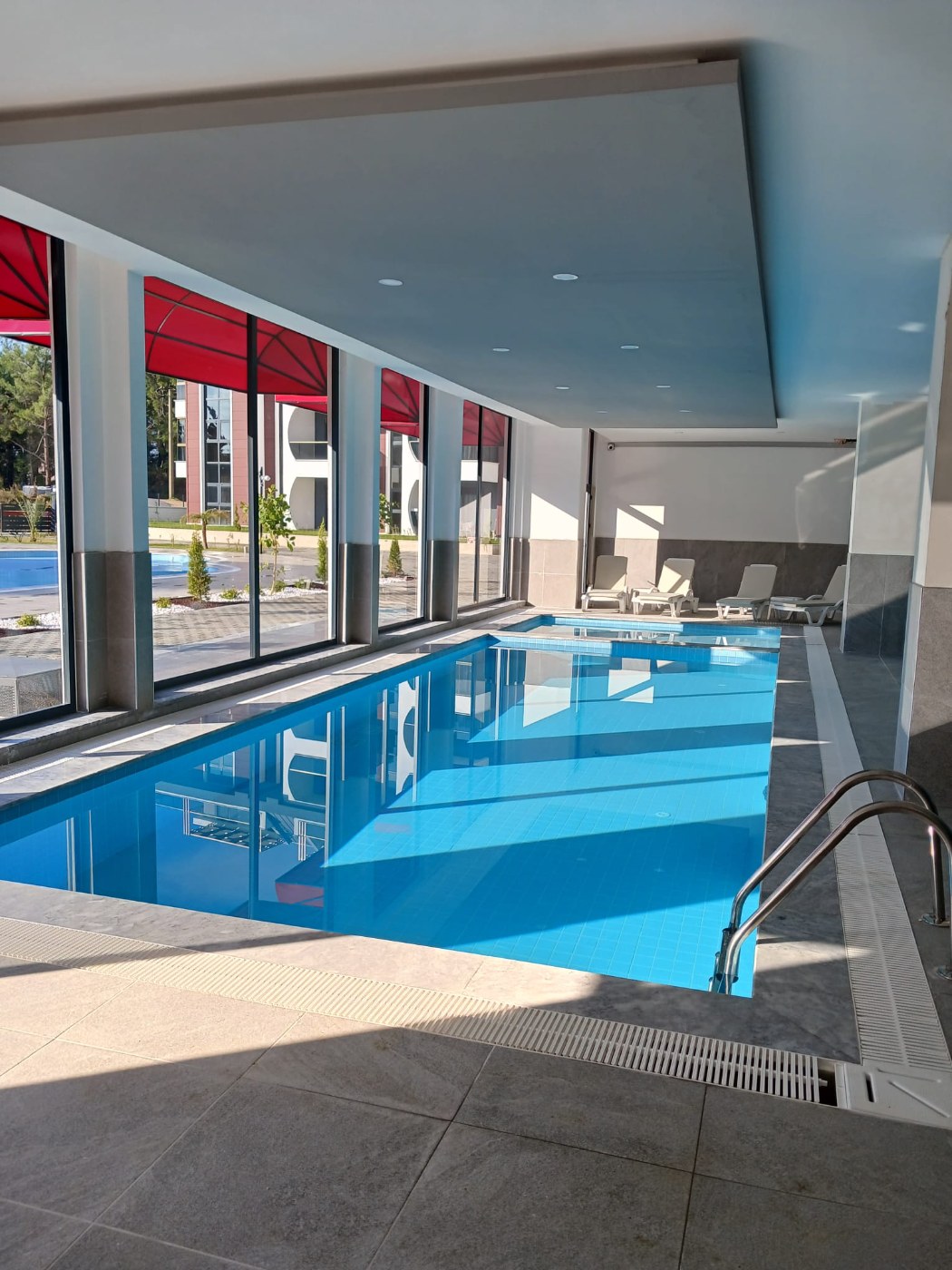 <p>For sale. Beautiful apartment in a new complex 300 meters from the sea. Avsallar, the cleanest sandy beaches and pine forest are found only in this area. Fresh air, peace and quiet, and all the amenities of a 5-star hotel right in the complex!</p>

<p>Indoor and outdoor pools</p>

<p>Hammam</p>

<p>Sauna</p>

<p>Roman steam room</p>

<p>Indoor and outdoor parking</p>

<p>Relaxation areas for children and adults</p>

<p>BBQ areas</p>

<p>Water slides</p>

<p>Fitness</p>

<p>Secured area</p>

<p>Sandy beaches 300 meters away</p>

<p>One-bedroom apartment with a living room and kitchen</p>

<p>Fully furnished with furniture and appliances</p>

<p>Designer renovation</p>

<p>Spacious glazed balcony overlooking the pools</p>

<p>Underfloor heating</p>

<p>Price: &euro;95,000</p>

<p>No additional investment required! Everything is already included!</p>
