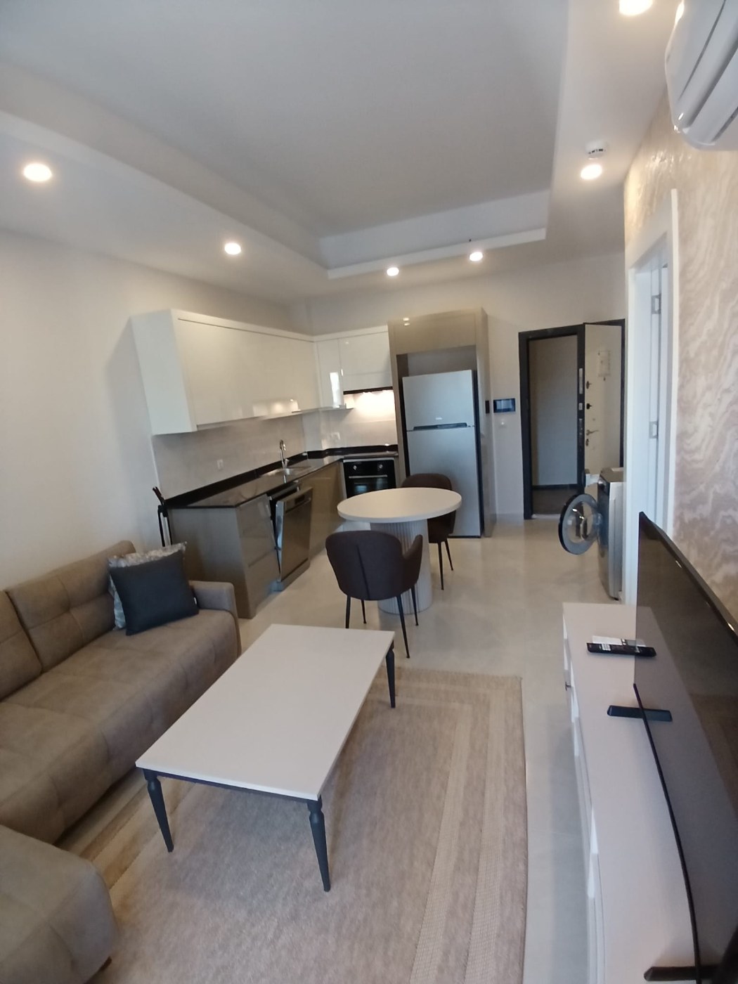 <p>For Sale: Avsallar, Alanya. Located within walking distance of the best sandy beaches.</p>

<p>A new luxury hotel-style complex. Short-term rental permit included.</p>

<p>Complex amenities:</p>

<p>- Outdoor, indoor, and children's swimming pools</p>

<p>- Water slides</p>

<p>- Play areas for children and adults</p>

<p>- BBQ area</p>

<p>- Garden and green spaces</p>

<p>- Gazebos/relaxation areas</p>

<p>- Fitness center</p>

<p>- Tennis court</p>

<p>- Sauna</p>

<p>- Turkish bath (hammam)</p>

<p>- Roman steam room</p>

<p>- 24/7 security</p>

<p>- Parking</p>

<p>1- and 2-bedroom apartments available on various floors. Views include mountains, nature, and the sea.</p>

<p>Apartment prices vary based on the floor and the view.</p>

<p>1+1, 1st floor: &euro;81,500 (+ &euro;10,000 for furniture and appliances)</p>

<p>1+1, 2nd floor: &euro;85,000</p>

<p>1+1, 2nd floor: &euro;84,500</p>

<p>1+1, 2nd floor: &euro;86,000</p>

<p>1+1, 3rd floor: &euro;82,500</p>

<p>1+1, 3rd floor: &euro;87,000</p>

<p>1+1, 4th floor: &euro;84,500</p>

<p>2+1, 4th floor: &euro;122,500 (+ &euro;12,500 for furniture and appliances)</p>

<p>1+1, 5th floor: &euro;88,000</p>

<p>1+1, 5th floor: &euro;90,000</p>

<p>1+1, 5th floor: &euro;92,000</p>

<p>2+1, 8th floor: &euro;146,000</p>

<p>1+1, 9th floor: &euro;98,500</p>

<p>2+1: &euro;153,000</p>
