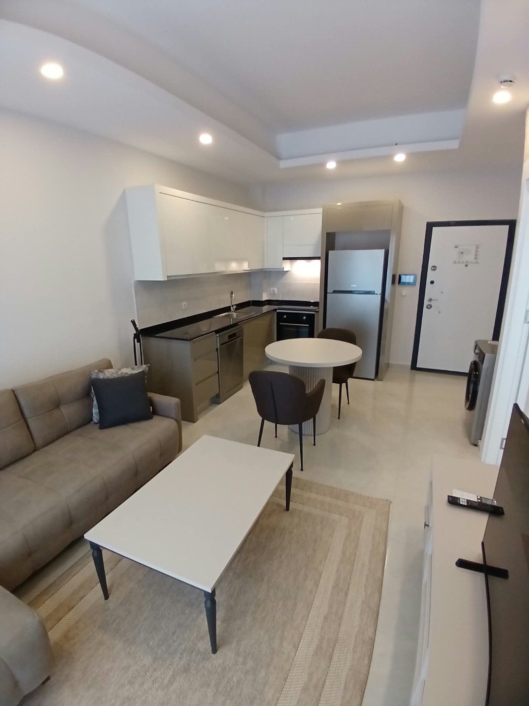 <p>For Sale: Avsallar, Alanya. Located within walking distance of the best sandy beaches.</p>

<p>A new luxury hotel-style complex. Short-term rental permit included.</p>

<p>Complex amenities:</p>

<p>- Outdoor, indoor, and children's swimming pools</p>

<p>- Water slides</p>

<p>- Play areas for children and adults</p>

<p>- BBQ area</p>

<p>- Garden and green spaces</p>

<p>- Gazebos/relaxation areas</p>

<p>- Fitness center</p>

<p>- Tennis court</p>

<p>- Sauna</p>

<p>- Turkish bath (hammam)</p>

<p>- Roman steam room</p>

<p>- 24/7 security</p>

<p>- Parking</p>

<p>1- and 2-bedroom apartments available on various floors. Views include mountains, nature, and the sea.</p>

<p>Apartment prices vary based on the floor and the view.</p>

<p>1+1, 1st floor: &euro;81,500 (+ &euro;10,000 for furniture and appliances)</p>

<p>1+1, 2nd floor: &euro;85,000</p>

<p>1+1, 2nd floor: &euro;84,500</p>

<p>1+1, 2nd floor: &euro;86,000</p>

<p>1+1, 3rd floor: &euro;82,500</p>

<p>1+1, 3rd floor: &euro;87,000</p>

<p>1+1, 4th floor: &euro;84,500</p>

<p>2+1, 4th floor: &euro;122,500 (+ &euro;12,500 for furniture and appliances)</p>

<p>1+1, 5th floor: &euro;88,000</p>

<p>1+1, 5th floor: &euro;90,000</p>

<p>1+1, 5th floor: &euro;92,000</p>

<p>2+1, 8th floor: &euro;146,000</p>

<p>1+1, 9th floor: &euro;98,500</p>

<p>2+1: &euro;153,000</p>
