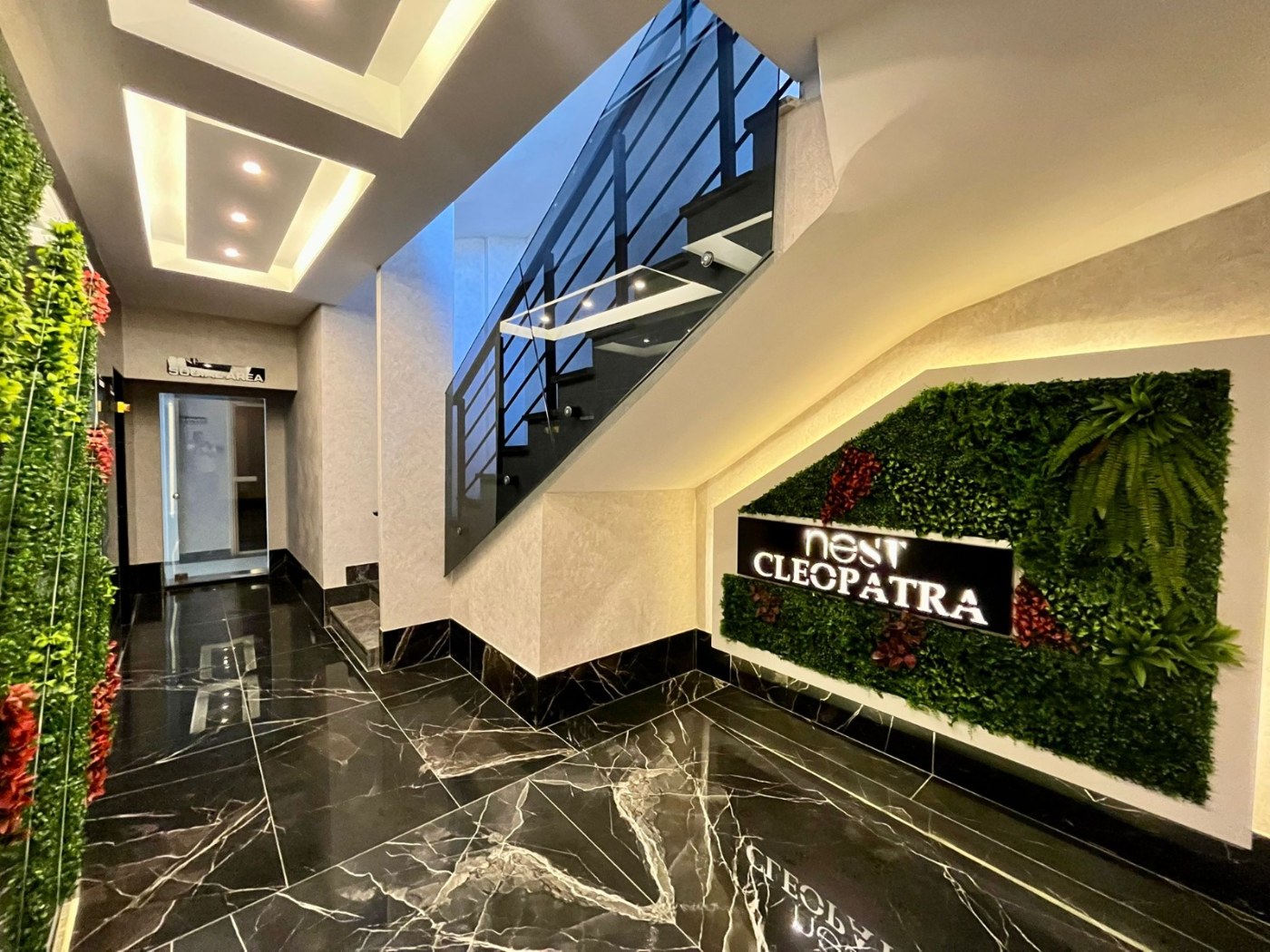 <p>A new complex located just a 5-minute walk from the famous Cleopatra Beach. The complex consists of two residential blocks. Only two apartments remain for sale, currently offered at prices below the developer's rates.</p>

<p>💠 2+1 layout, 75 m&sup2; &mdash; &euro;125,000<br />
💠 1+1 layout, 60 m&sup2; &mdash; &euro;110,000<br />
💠 650 m to the sea<br />
💠 2nd floor; mountain and pool views<br />
💠 Occupancy permit obtained<br />
💠 Saray district; brand-new building<br />
💠 Swimming pool, fitness center, sauna, BBQ area, Jacuzzi, parking, underground passageway</p>
