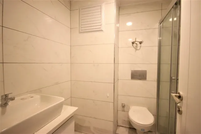 <p>The Voyace Residence is located in the Avsallar district of Alanya, close to Incekum Forest Park and its pleasant beach, and will undoubtedly be one of the best projects in all of Alanya.</p>

<p>On the site; There is an outdoor swimming pool, heated indoor swimming pool, Turkish bath, sauna, steam room, relaxation room, fitness, cinema, children's playground, game room and barbecue area.</p>

<p>There will be plenty of sun loungers and umbrellas on the sun terrace surrounding the outdoor pool, while there will also be a full-time site attendant, CCTV, on-site parking and free Wi-Fi in social areas. The beach approximately 1500 meters south will be served by a regular shuttle bus.</p>

<p>Construction will start in May 2021 and is planned to be completed in June 2022.</p>

<p>We can offer an interest-free payment plan for this project, with payments made in equal installments (monthly or quarterly) throughout the construction period.</p>
