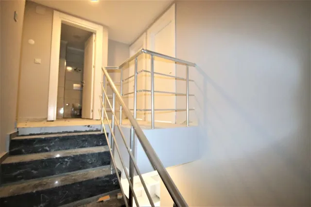 <p>The Voyace Residence is located in the Avsallar district of Alanya, close to Incekum Forest Park and its pleasant beach, and will undoubtedly be one of the best projects in all of Alanya.</p>

<p>On the site; There is an outdoor swimming pool, heated indoor swimming pool, Turkish bath, sauna, steam room, relaxation room, fitness, cinema, children's playground, game room and barbecue area.</p>

<p>There will be plenty of sun loungers and umbrellas on the sun terrace surrounding the outdoor pool, while there will also be a full-time site attendant, CCTV, on-site parking and free Wi-Fi in social areas. The beach approximately 1500 meters south will be served by a regular shuttle bus.</p>

<p>Construction will start in May 2021 and is planned to be completed in June 2022.</p>

<p>We can offer an interest-free payment plan for this project, with payments made in equal installments (monthly or quarterly) throughout the construction period.</p>
