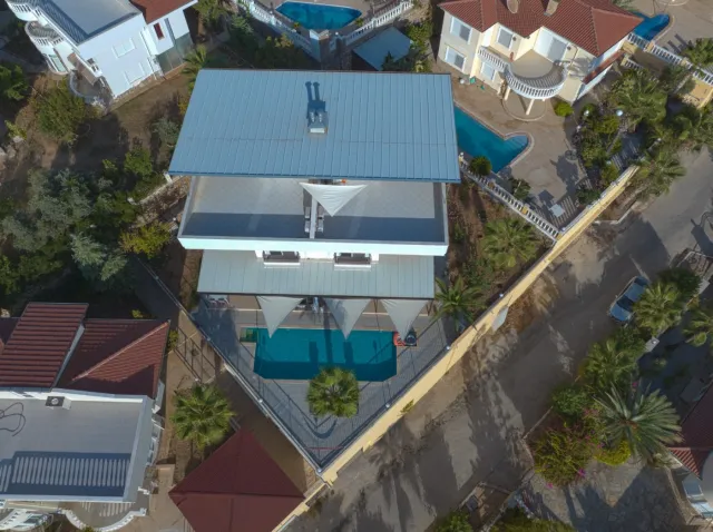 <p>Two magnificent new, fully equipped villas in Karkicak, Alanya. The villas are semi-detached and have a shared swimming pool. Each villa has 3 bedrooms and 1 living room. 380 m2 each villa. The total land area for the two villas is 680 m2. The balconies offer beautiful views of the entire city, mountain landscapes and the sea. You can buy 2 villas together - for one large family.</p>
