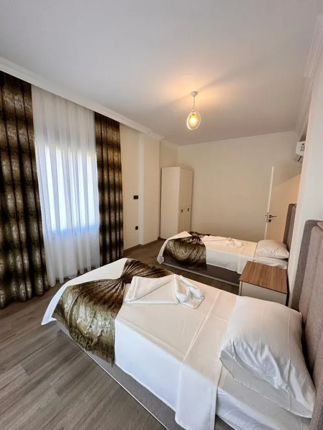 <p>Beautiful villa, equipped with furniture and appliances in Karkicak, with magnificent views of the sea, mountains and the entire city. When purchasing this villa, you can obtain Turkish citizenship. The villa is located 2.5 km to the sea, has 400 m2 land area. 3 spacious bedrooms, 1 living room, 2 floors, parking, garden.</p>
