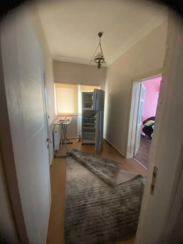 <p>Luxurious view villa in Oba area, Alanya. The villa is detached, large, has 3 floors and is located in the complex. On the territory of the complex there is a large garden with fruit trees, a communal swimming pool, hammam, sauna, parking, security. The villa is surrounded by a coniferous forest and has the best views in the city. From the first floor terrace there is a panoramic view of the entire city, the ancient fortress, the sea, the forest and the mountains. The owner will enjoy the purest healing air and views of nature. Land area - 600 m2<br />
The villa has 3 floors,</p>

<p>1 floor - 1 living room and 1 bedroom<br />
2nd floor 2 bedrooms and 1 living room<br />
3rd floor 1 bedroom and large terrace. 3 bathrooms. The villa needs some renovation.</p>
