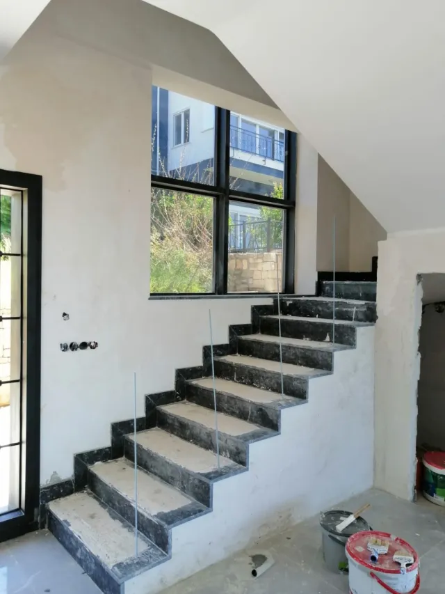 <p>New huge villa with panoramic views of the sea and green surroundings. Final construction work is underway and the new owner can choose the style and design - handrails for stairs, plumbing, lighting, you can equip a fitness room, sauna or dressing room. Each window offers panoramic sea views. The villa has a good area of land with young trees and a private pool. At the buyer's request, we can fully furnish the villa with new household appliances and furniture. The villa area is 400 m2, 3 floors, land area is 679 m2. When purchasing a villa, you can obtain citizenship.</p>
