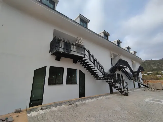 <p>Only&nbsp; 350 m away from sandy beach of Konaklı neighbourhood of Alanya, NEW LEVEL AKROPORA promises a great holiday concept. Located in a position where mostly luxury residences and great hotels exist which makes NEW LEVEL AKROPORA the latest luxury option as a luxury property in the area.</p>

<p>NEW LEVEL AKROPORA consist of 3 blocks of total 36 apartments - each block is only 4 storeys. If you are that one does not like big crowds then this residence will give you the peace and quiet.</p>

<p>The residence offers great on-site facilities fill full every needs for comfort.&nbsp;<br />
<br />
&bull; Open pool<br />
&bull; Heated hot pool<br />
&bull; Gymnastics<br />
&bull; Sauna/Jacuzzi<br />
&bull; Car park<br />
&bull; Lobby<br />
&bull; Play area/kids room<br />
&bull; Cafeteria / pool bar<br />
&bull; 24/7 Security and video surveillance</p>

<p>&nbsp;</p>
